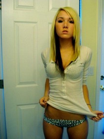 Sexy UK Ladies Flashing