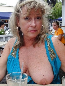 Big tits babes Melissa
